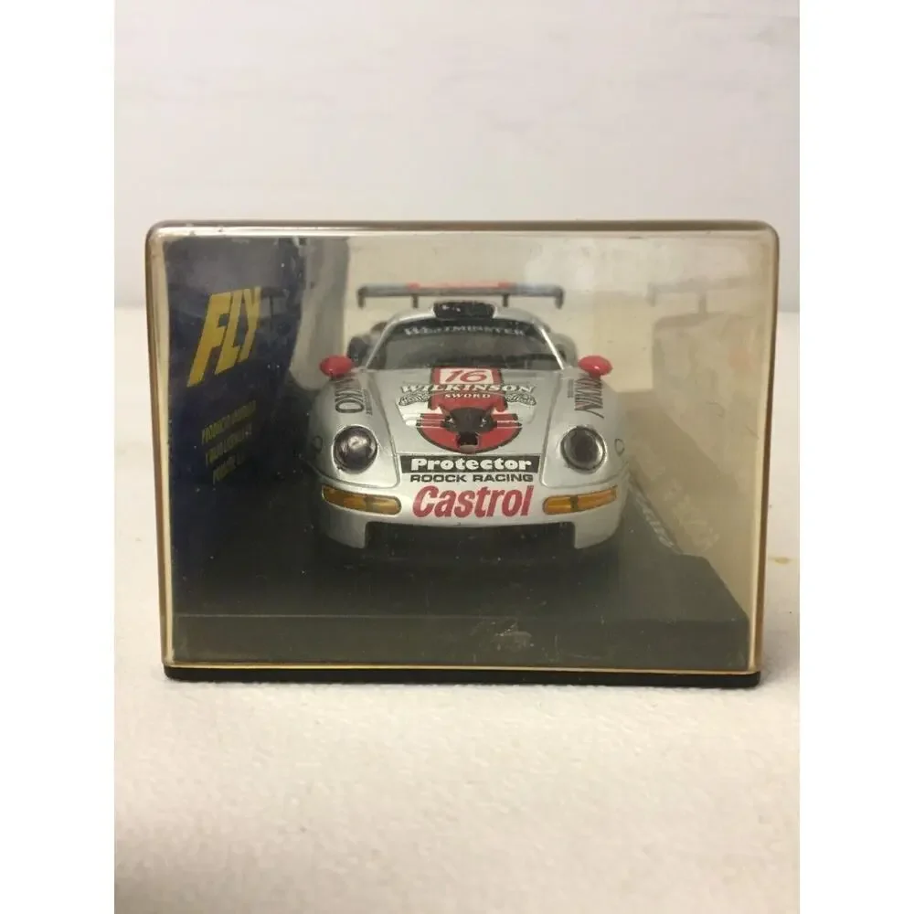 Fly Porsche 911 GT1 #16 Silverstone 1997 Slot Car Model 1:32 Ref. A33 w/ Case